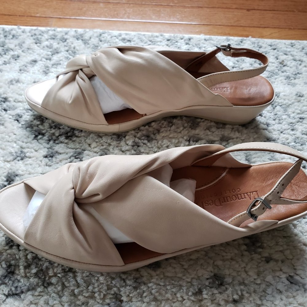 L'Amour Des Pieds Burkett Wedge Sandals size 11. Classy and chic!